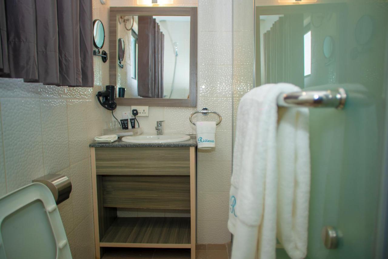 Riviera Suites Lagos Buitenkant foto
