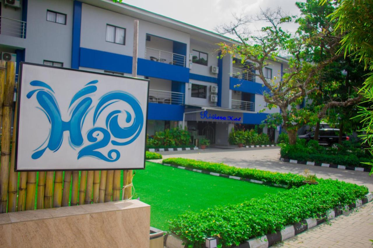 Riviera Suites Lagos Buitenkant foto
