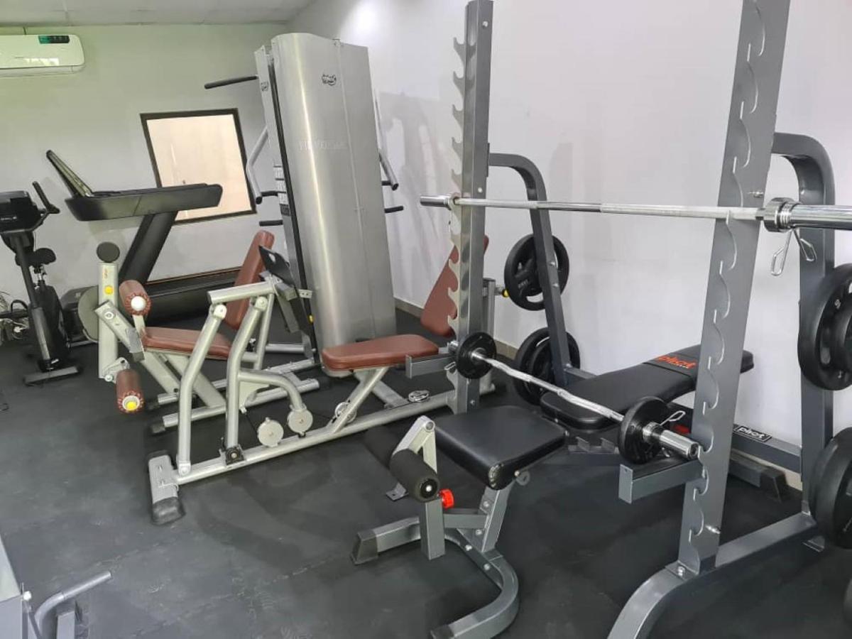 Riviera Suites Lagos Buitenkant foto