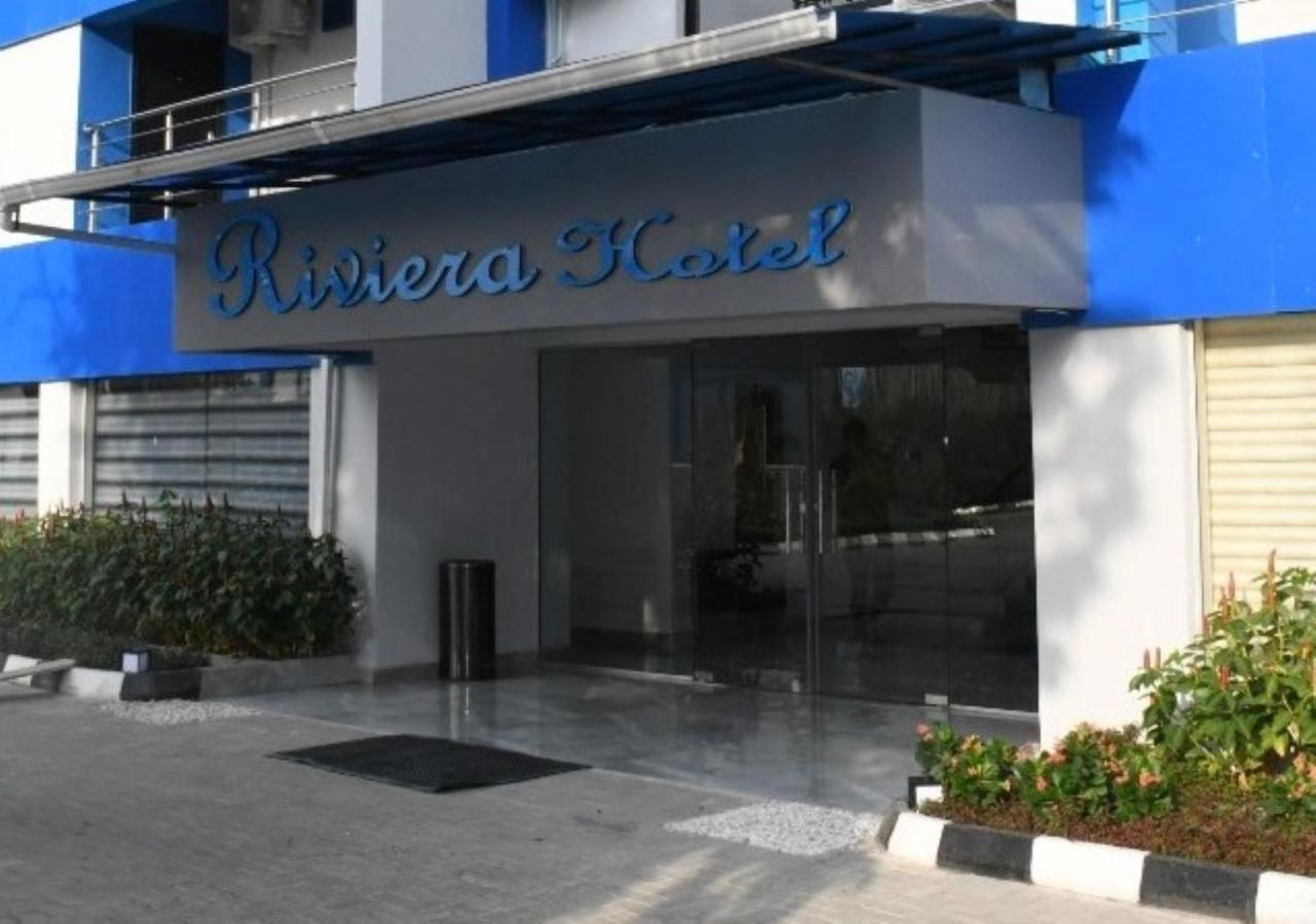 Riviera Suites Lagos Buitenkant foto